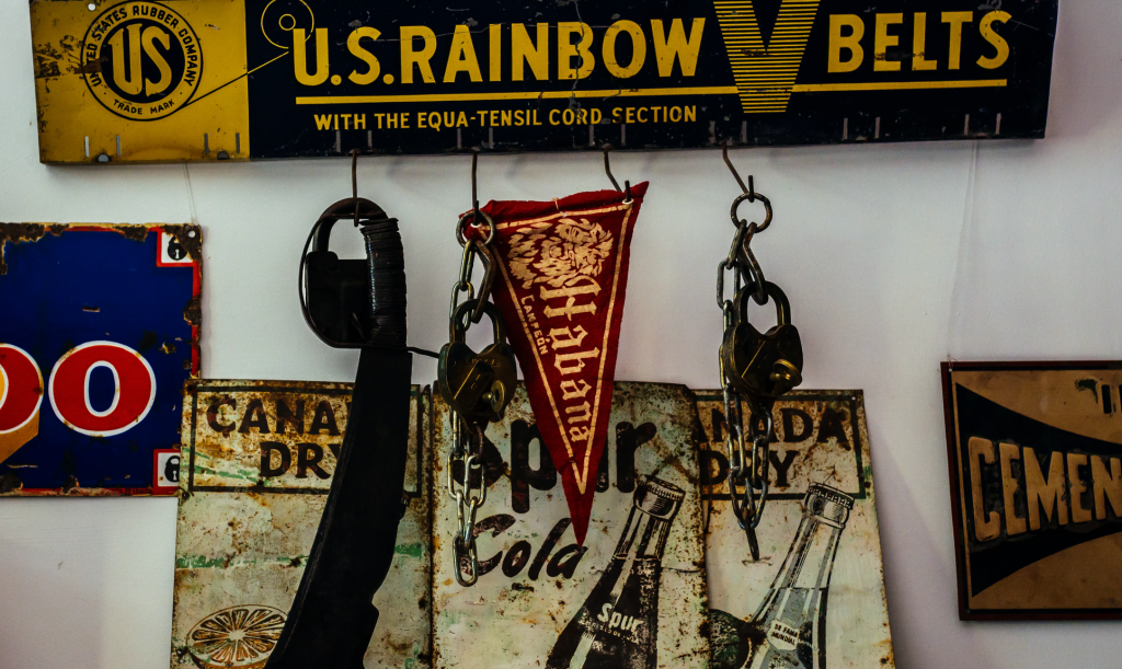 Top Places to Sell Antiques FreebieRush