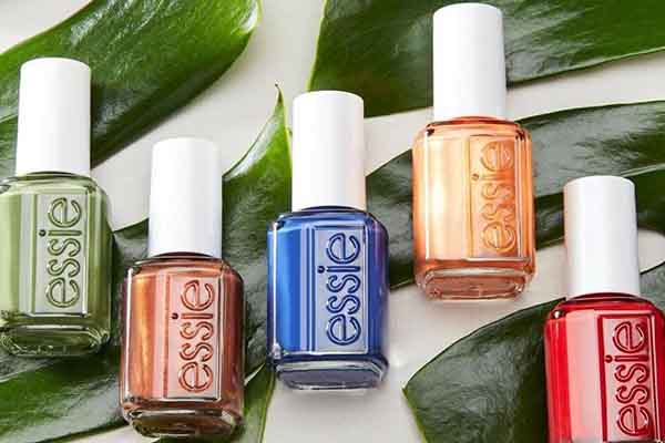 Free Essie Nail Polish Set