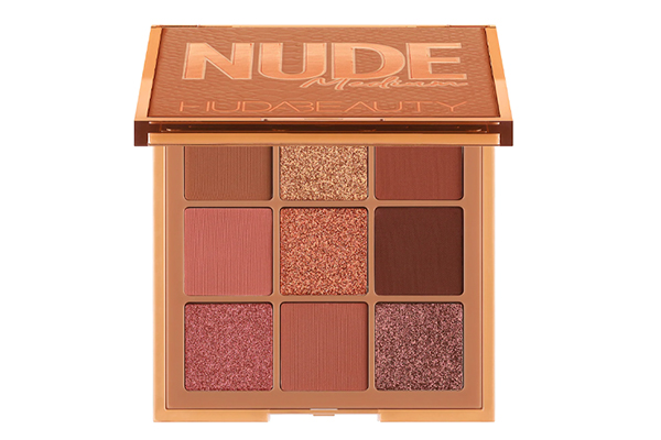 Free Huda Beauty Eyeshadow Palette
