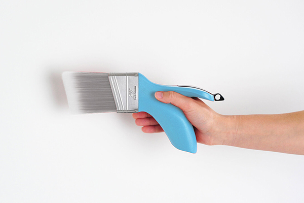Free Grip-Free Paintbrush