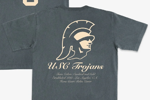 Free Modelo T-Shirt