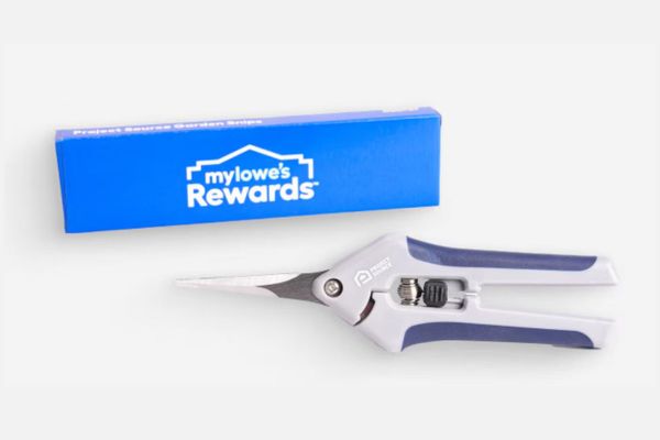 FREE Pair of Garden Snips at Lowe’s
